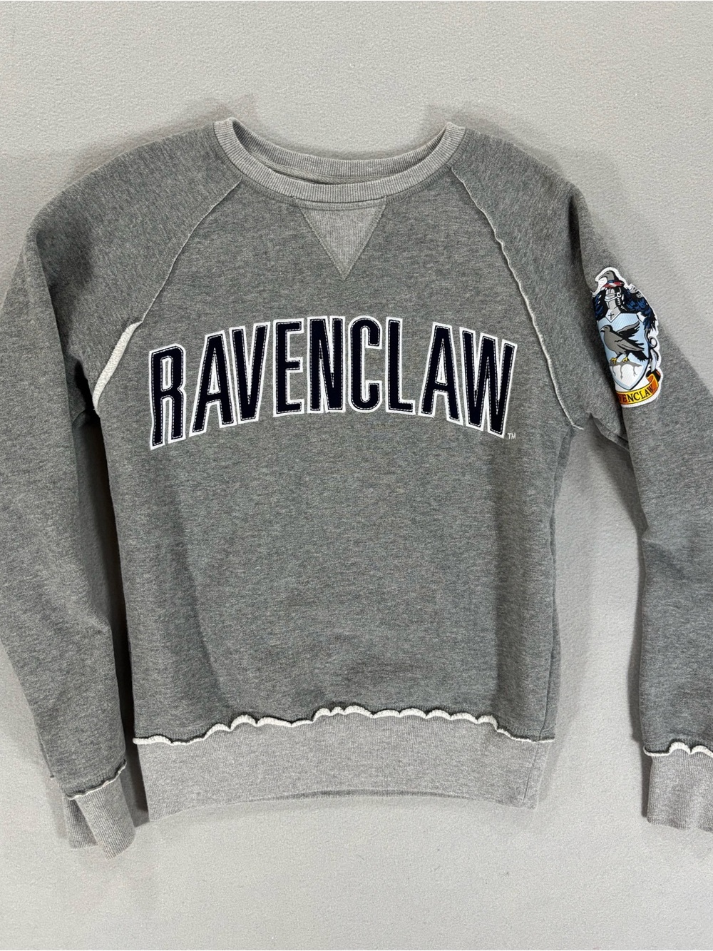 Universal Studios Harry Potter Ravenclaw Grey Crewneck Sweatshirt XS